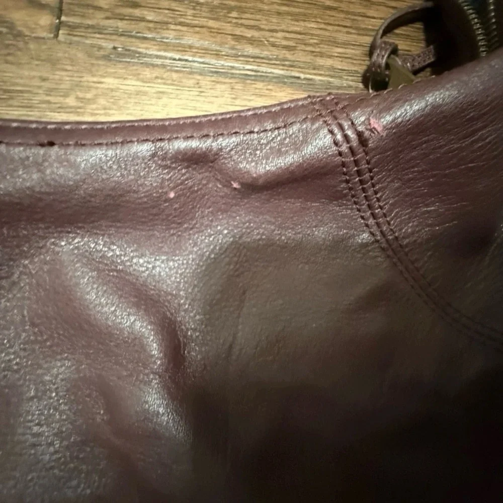 Kipling HB6413-747 Burgundy Leather Hobo Shoulder Bag Slouchy zip Bag charm